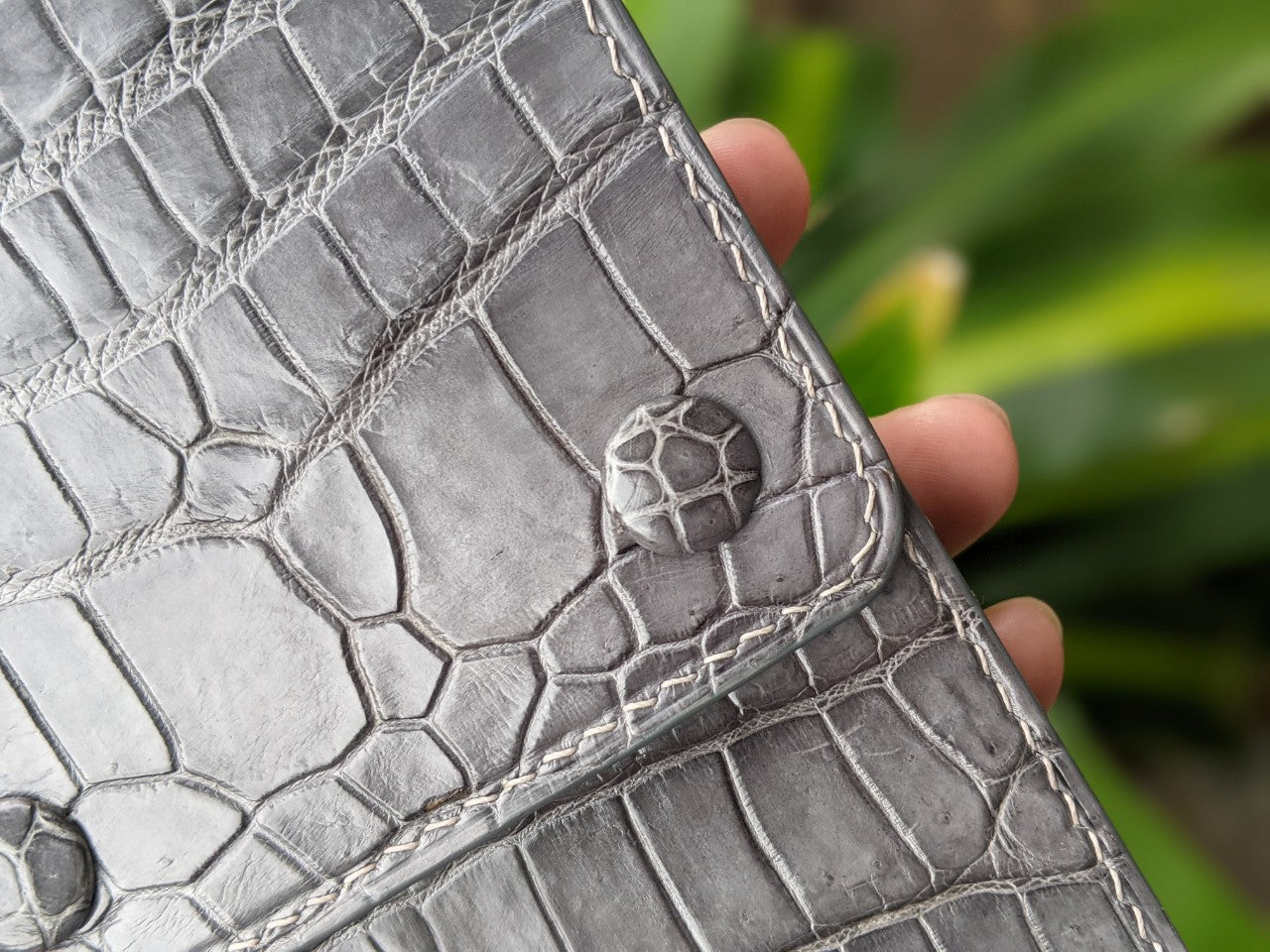 Gray Alligator Pen Case