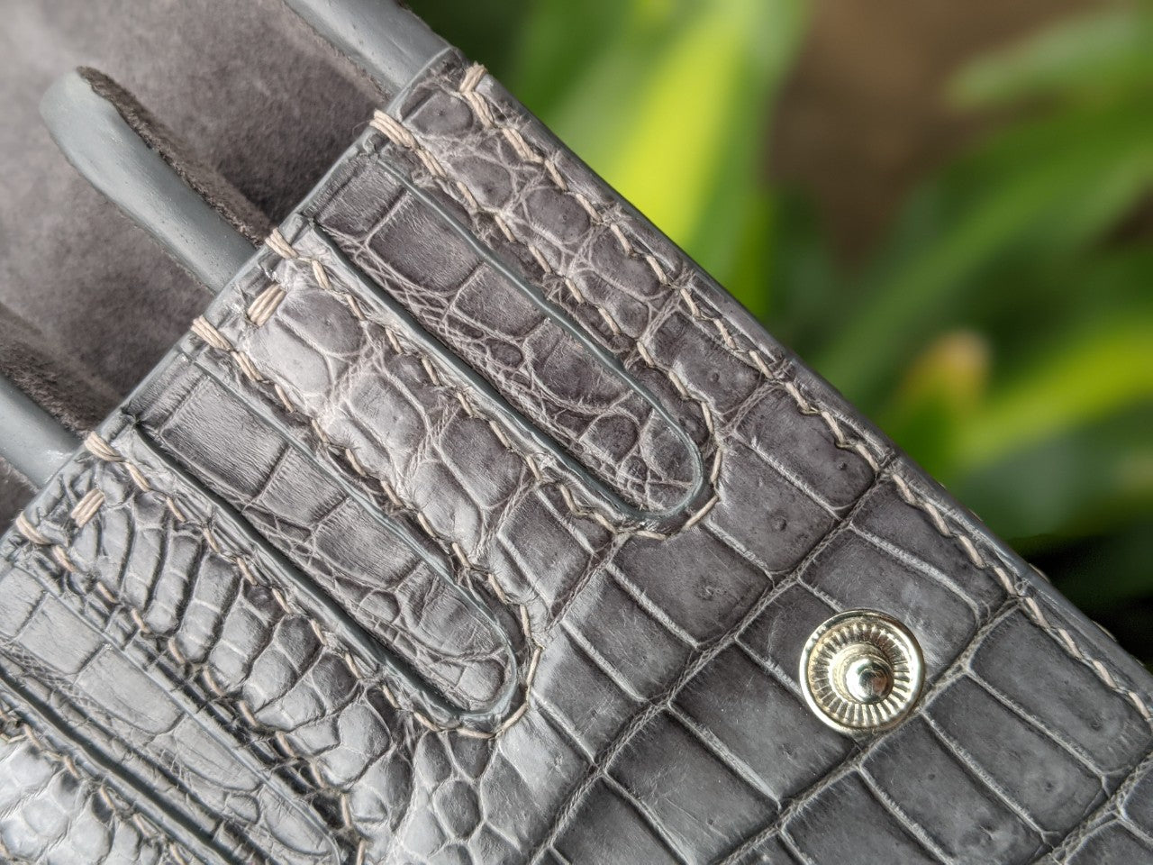 Gray Alligator Pen Case