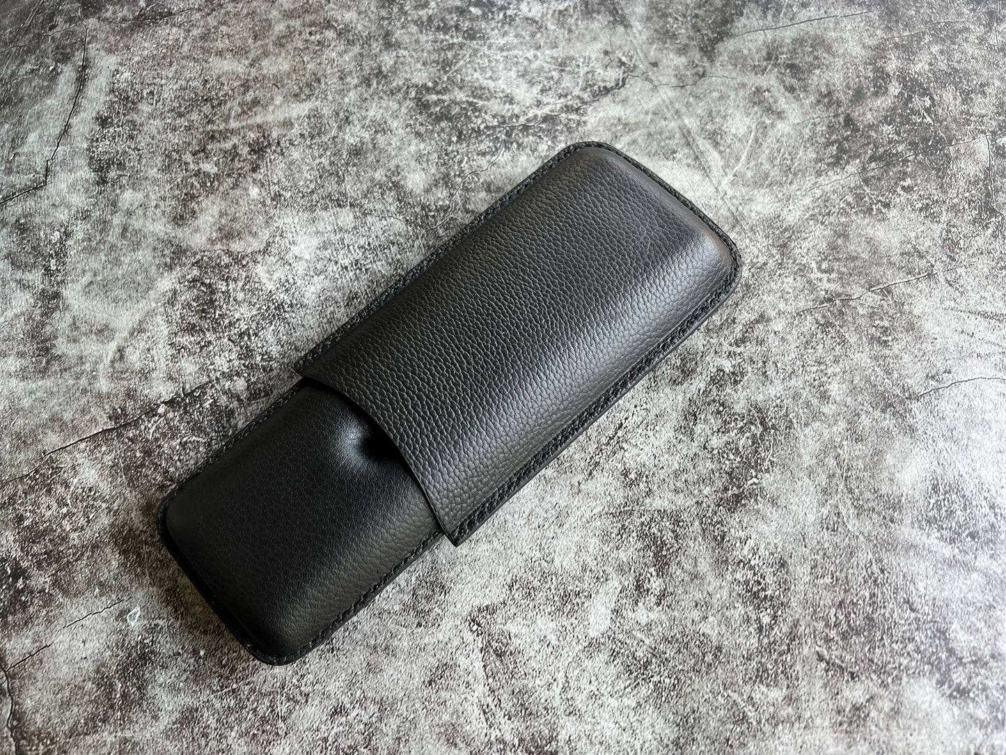 Handmade Black Leather Cigar Case, Leather Cigar Humidor, 2 to 3 Tubes Cigar Case