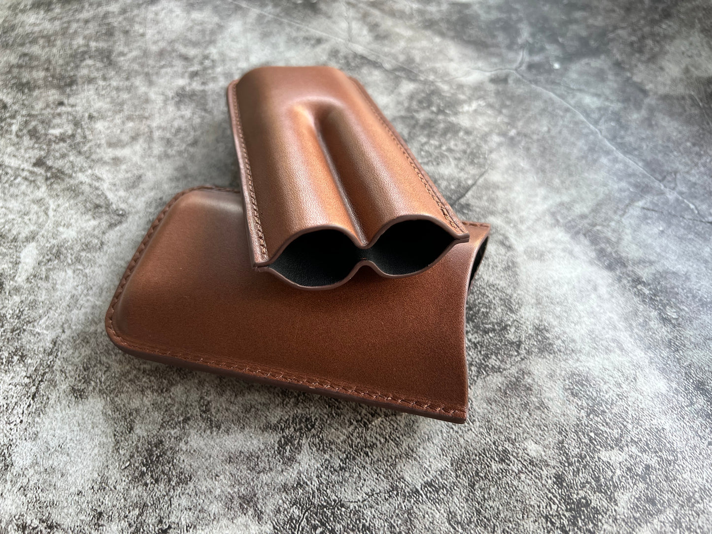 Handmade Light brown Leather Cigar Case, Leather Cigar Humidor, 2 to 3 Tubes Cigar Case